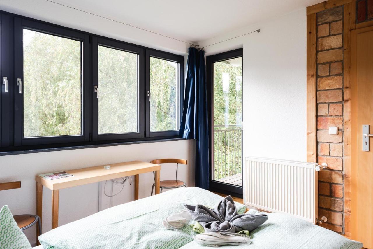 Basiskulturfabrik Oeko-Hotel Neustrelitz Esterno foto