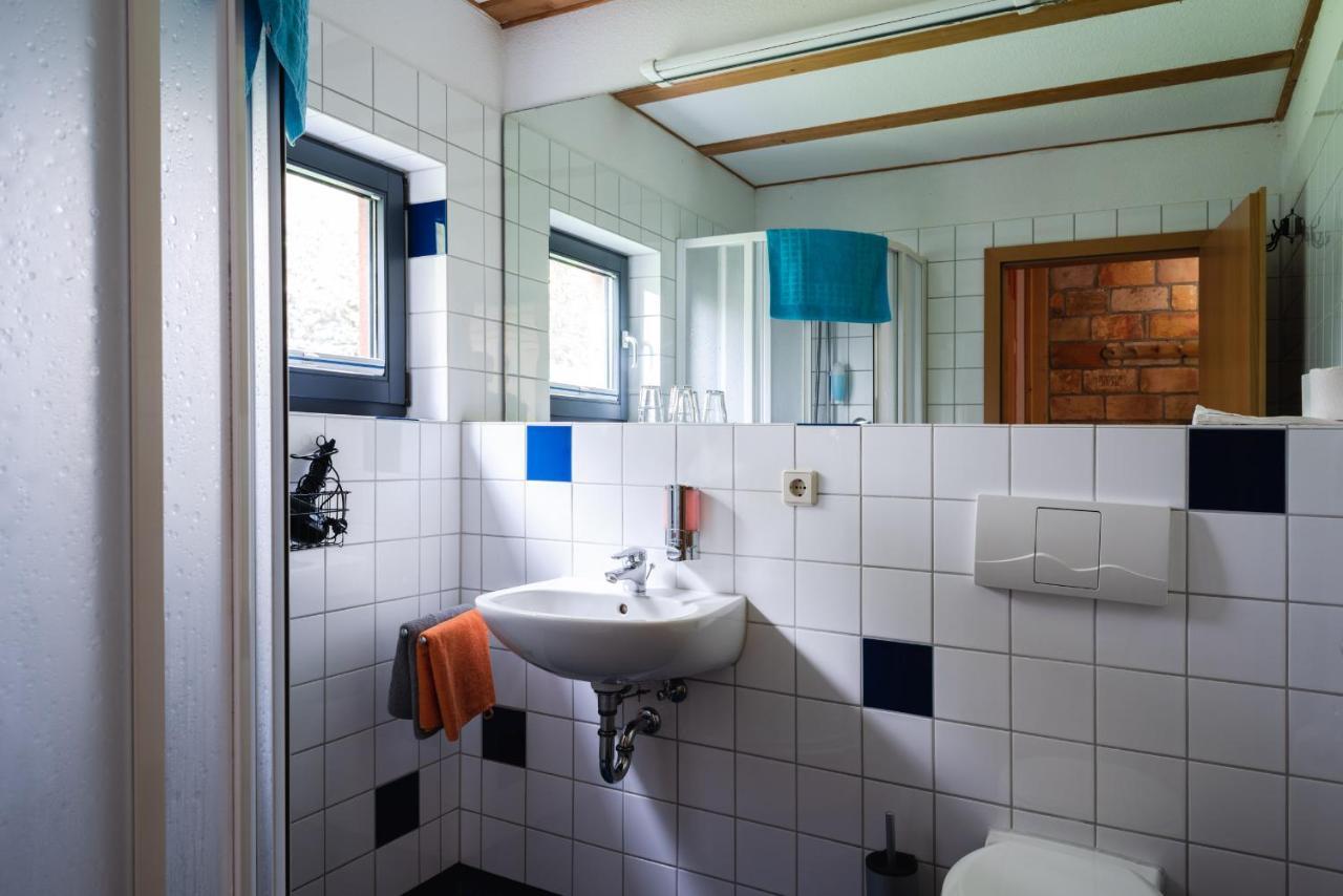 Basiskulturfabrik Oeko-Hotel Neustrelitz Esterno foto